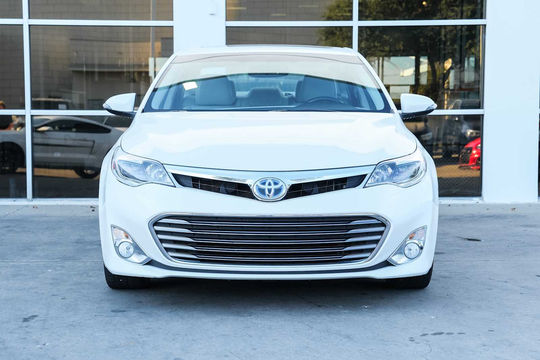 2015 Toyota Avalon Hybrid XLE Touring, photo 3 of 10