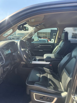 2019 Ram All-New 1500 Laramie, photo 6 of 9