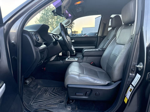 2020 Toyota Tundra SR5, photo 6 of 10