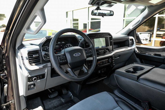 2023 Ford F-150 XL, photo 3 of 10