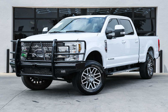 2019 Ford Super Duty F-250 Pickup LARIAT, photo 1 of 10