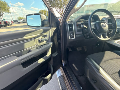 2018 Ram 1500 Lone Star Silver, photo 5 of 8