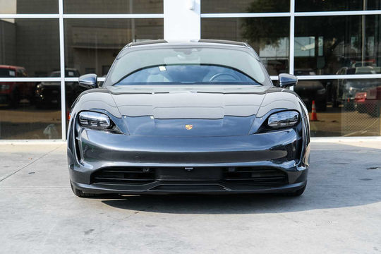 2023 Porsche Taycan, photo 2 of 10