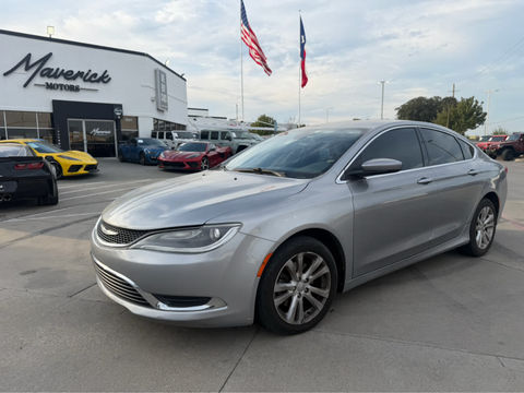 2015 Chrysler 200 Limited, photo 1 of 10