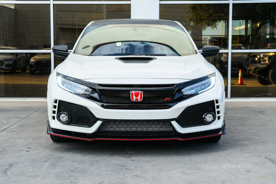 2017 Honda Civic Type R Touring, photo 2 of 10