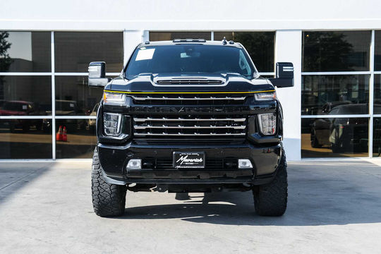 2021 Chevrolet Silverado 2500HD LTZ, photo 3 of 10