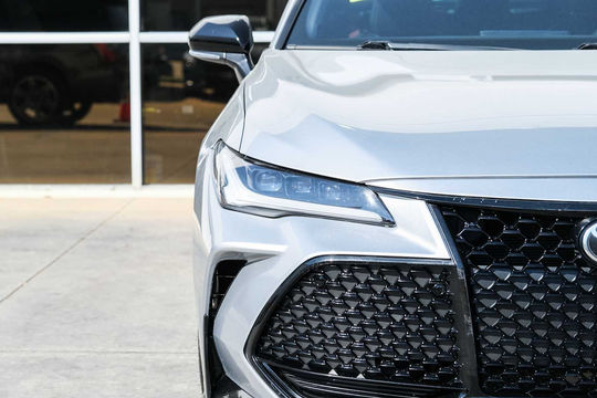 2020 Toyota Avalon TRD, photo 3 of 10