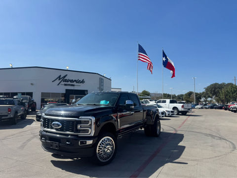 2024 Ford Super Duty F-350 DRW Pickup Platinum, photo 1 of 9