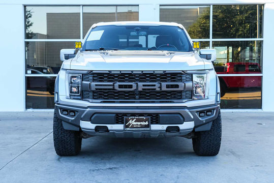 2023 Ford F-150 Raptor, photo 2 of 10