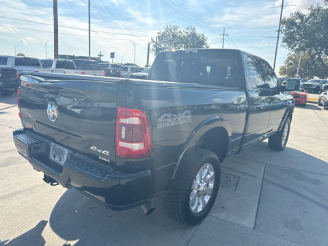 2020 Ram 2500 Laramie, photo 3 of 8