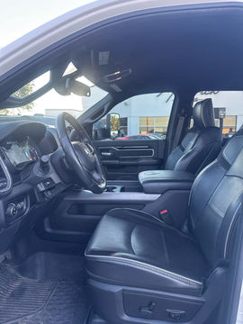 2020 Ram 3500 Laramie, photo 6 of 9