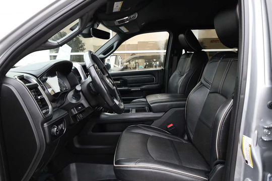 2020 Ram 5500 Chassis Cab Limited, photo 4 of 10