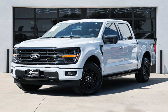 2024 Ford F-150 XLT, photo 1 of 10
