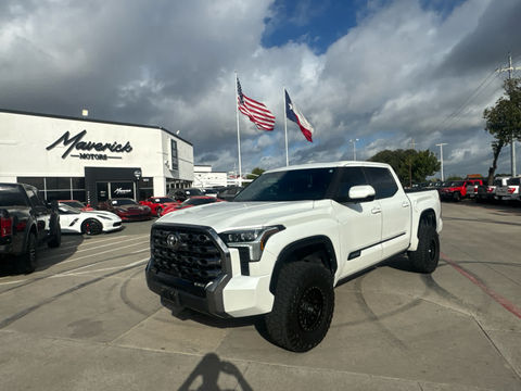 2024 Toyota Tundra Platinum, photo 1 of 8