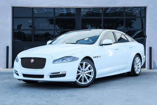 2017 Jaguar XJ XJ R-Sport, photo 1 of 10
