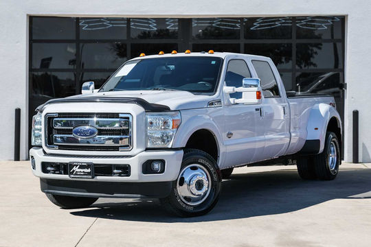 2015 Ford Super Duty F-350 DRW Pickup King Ranch, photo 1 of 10