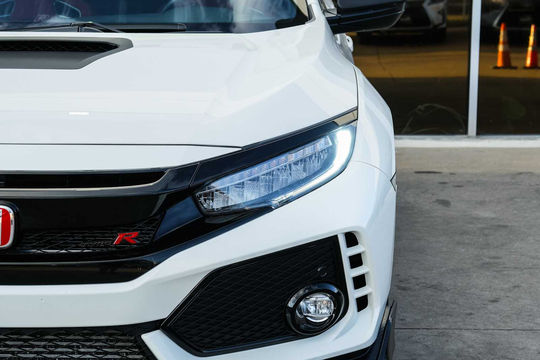 2017 Honda Civic Type R Touring, photo 5 of 10