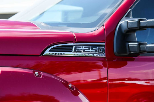 2016 Ford Super Duty F-250 Pickup Lariat, photo 4 of 10