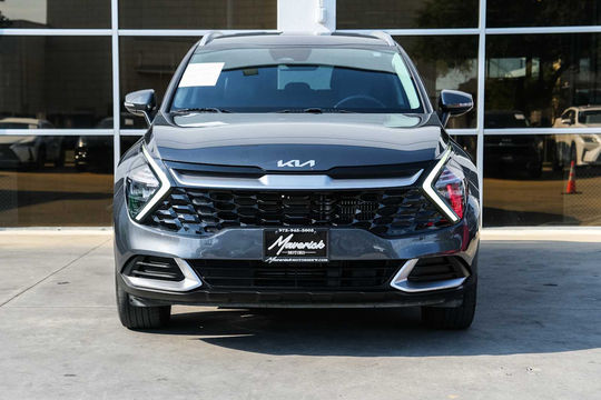 2023 Kia Sportage Hybrid EX, photo 3 of 10