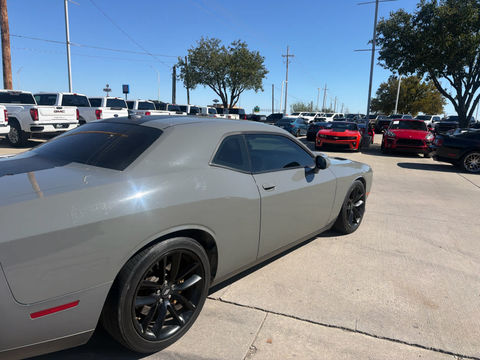 2019 Dodge Challenger R/T Scat Pack, photo 4 of 9