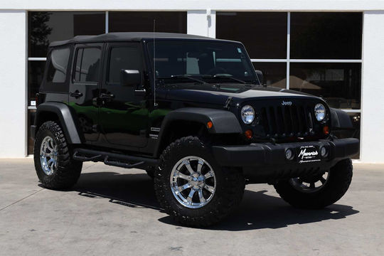2010 Jeep Wrangler Unlimited Sport, photo 6 of 10