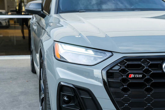 2021 Audi SQ5 Premium Plus, photo 4 of 10