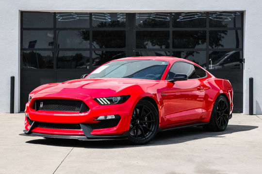 2016 Ford Mustang Shelby GT350, photo 1 of 10