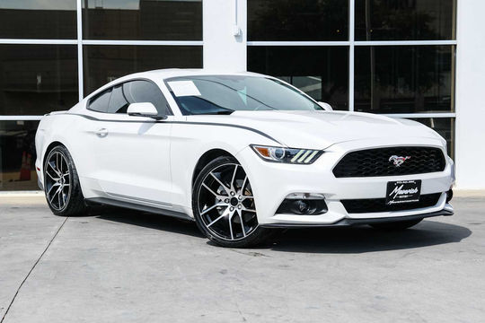 2017 Ford Mustang EcoBoost Premium, photo 5 of 10
