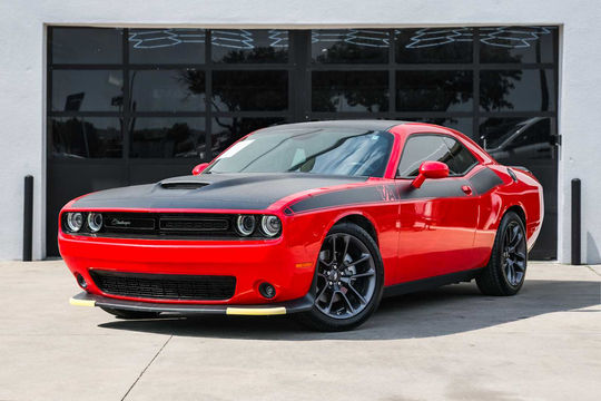 2022 Dodge Challenger R/T, photo 1 of 10