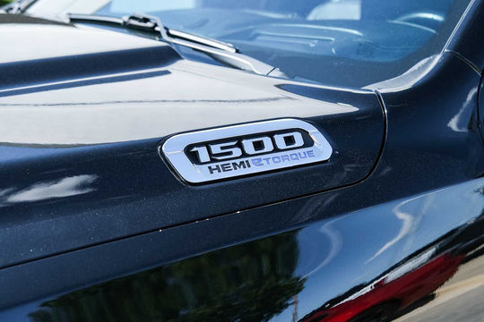 2022 Ram 1500 Limited, photo 3 of 10