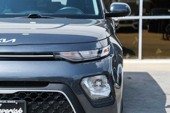 2022 Kia Soul LX, photo 4 of 10