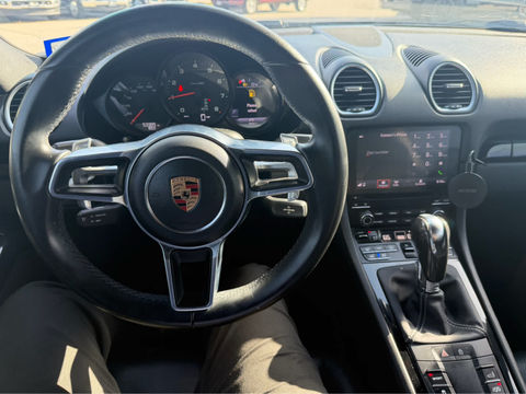 2019 Porsche 718 Cayman, photo 6 of 9