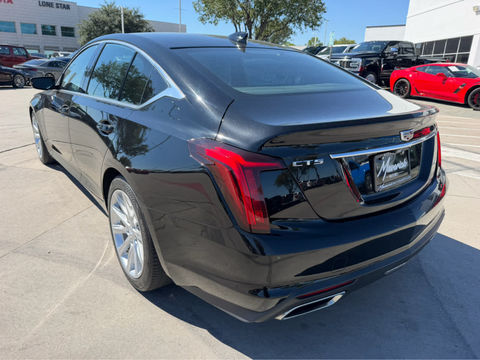 2021 Cadillac CT5 Luxury, photo 2 of 10