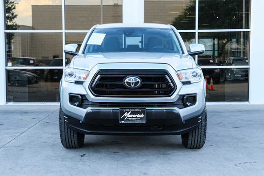 2022 Toyota Tacoma SR, photo 2 of 10