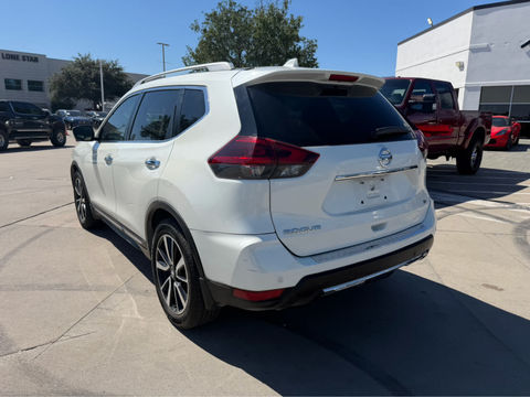 2019 Nissan Rogue SL, photo 2 of 8