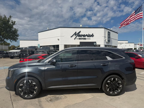 2024 Kia Sorento SX, photo 1 of 8