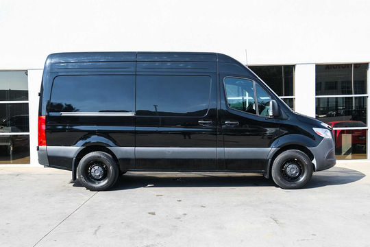 2024 Mercedes-Benz Sprinter Cargo Van 2500 Standard Roof 4-Cyl Diesel HO, photo 6 of 10