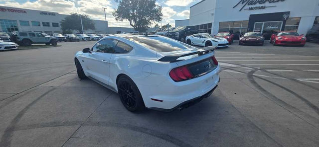 2021 Ford Mustang GT, photo 5 of 8