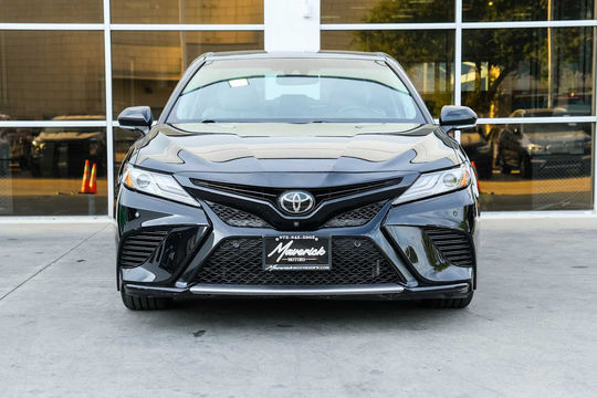 2018 Toyota Camry XSE V6, photo 3 of 10