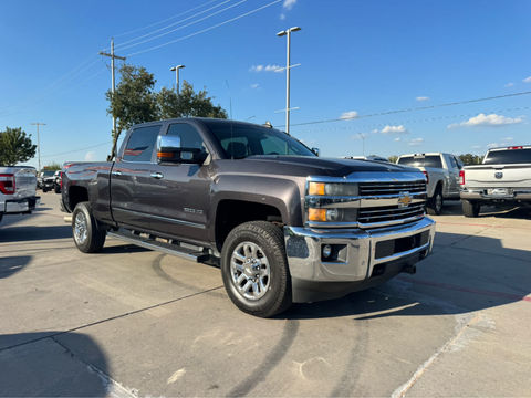 2016 Chevrolet Silverado 2500HD LTZ, photo 4 of 8