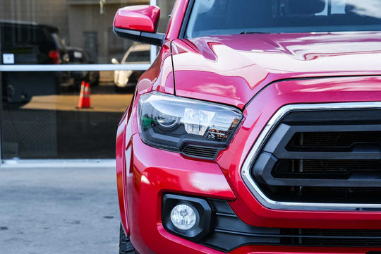 2022 Toyota Tacoma SR5, photo 3 of 10