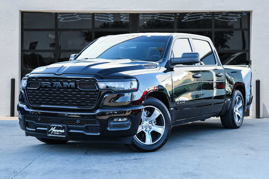 2025 Ram 1500 Tradesman, photo 1 of 10