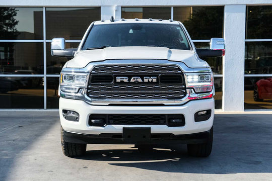 2023 Ram 2500 Limited, photo 3 of 10