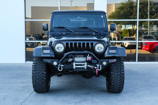 2005 Jeep Wrangler X, photo 2 of 10