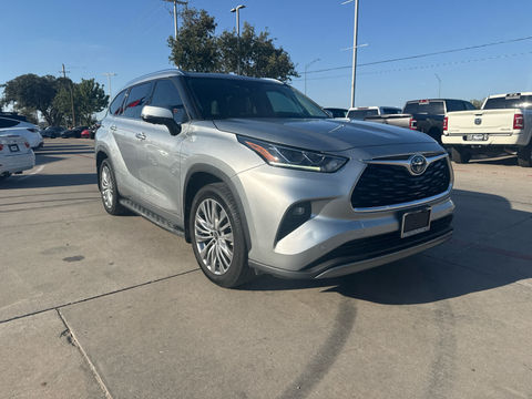2023 Toyota Highlander Hybrid Platinum, photo 4 of 10
