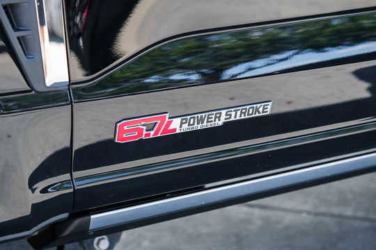 2024 Ford Super Duty F-350 DRW Pickup Platinum, photo 5 of 10