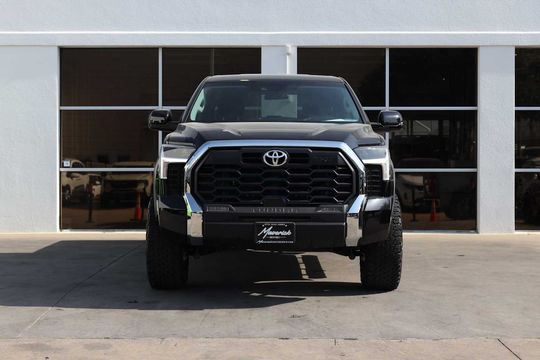 2023 Toyota Tundra SR5, photo 6 of 10