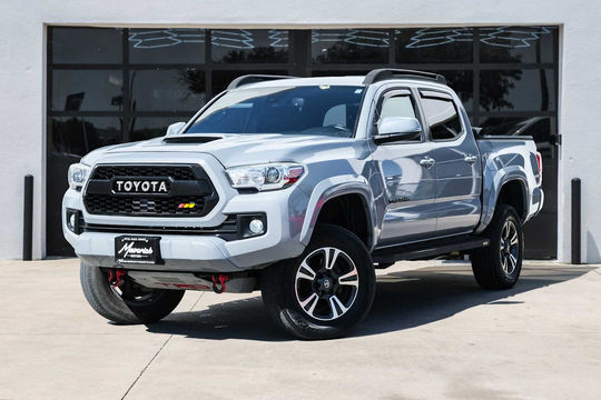 2019 Toyota Tacoma TRD Sport, photo 1 of 10
