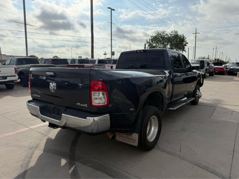 2022 Ram 3500 Lone Star, photo 3 of 9