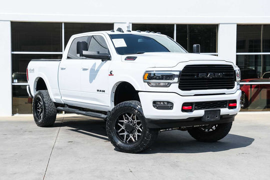 2022 Ram 2500 Laramie, photo 6 of 10